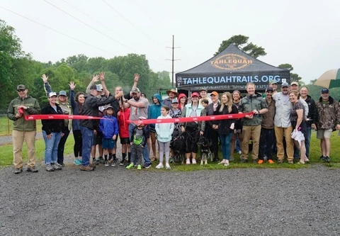 Ribbon cutting at the newly named Welling Ridge Trail System.